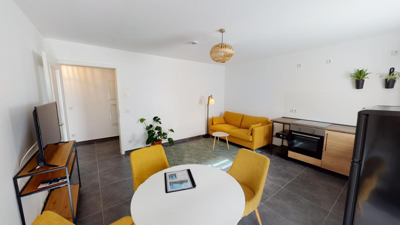Travel Art Boardinghouse Aparthotel Neuruppin Exterior foto
