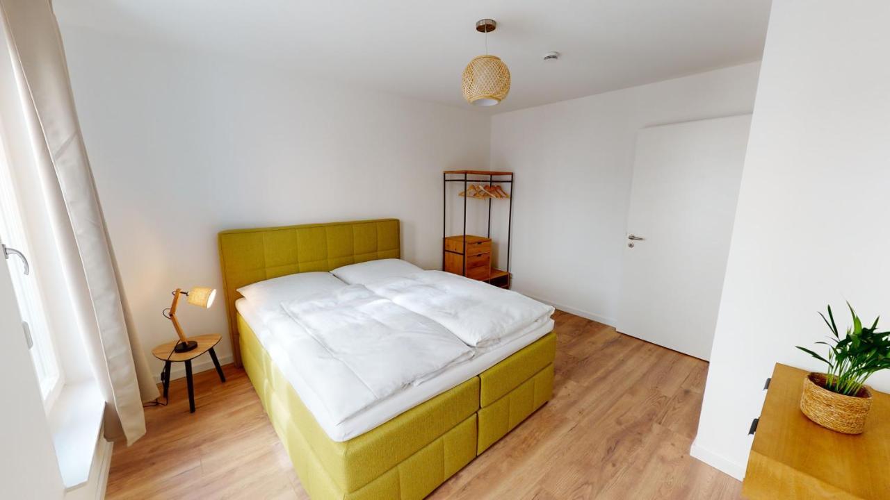 Travel Art Boardinghouse Aparthotel Neuruppin Exterior foto