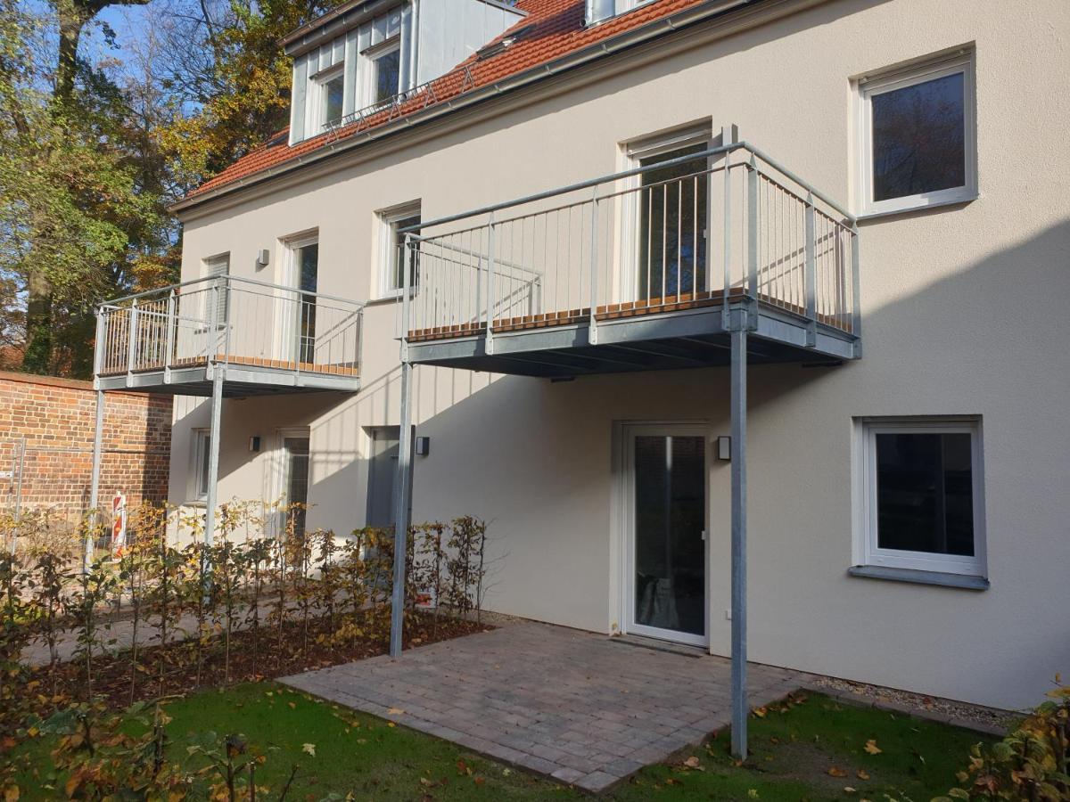 Travel Art Boardinghouse Aparthotel Neuruppin Exterior foto